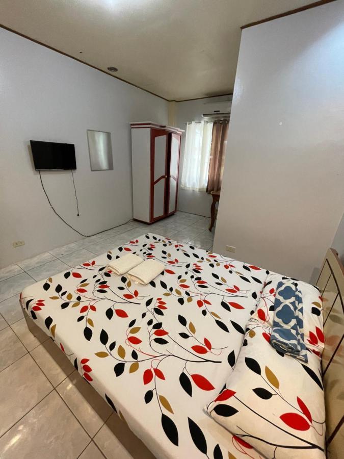 Teofila Pension Puerto Princesa Екстер'єр фото