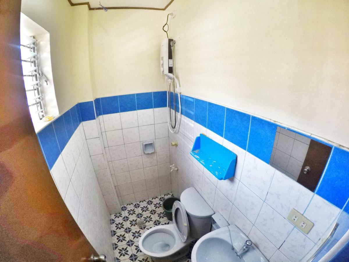 Teofila Pension Puerto Princesa Екстер'єр фото